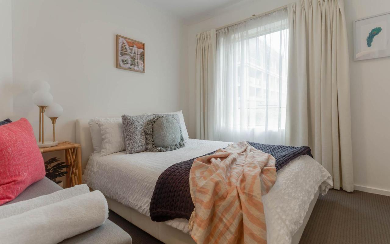 Holiday home Carrington Views,3 Bedrooms, Cbd, Parking *