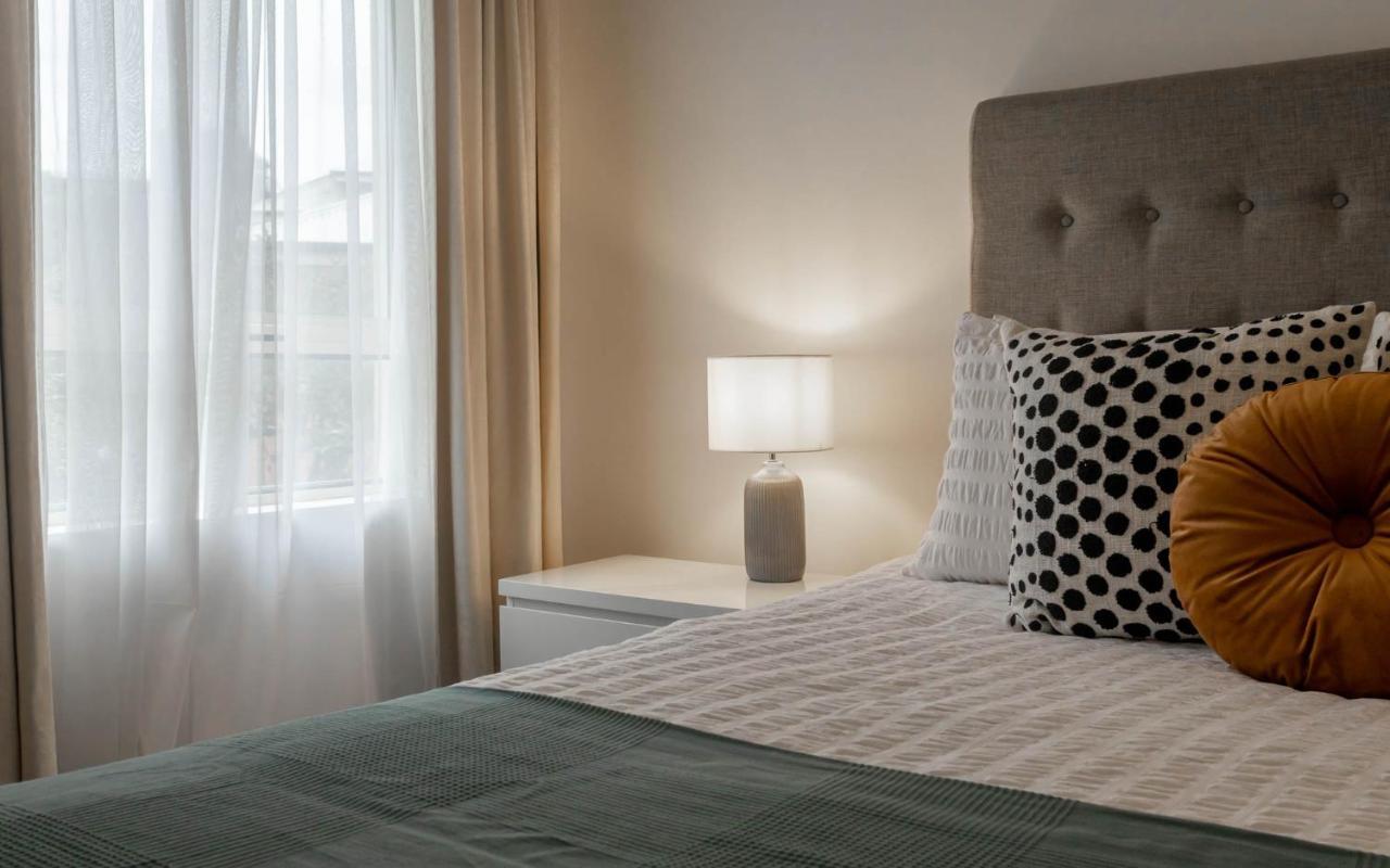 Carrington Views,3 Bedrooms, Cbd, Parking