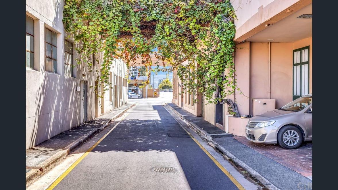 408 Lovely One Br Ex Ensuite In Apartment Adelaide