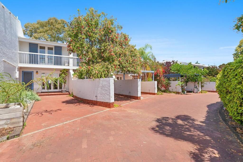 Apartment Stylish, Comfortable And Pet Friendly Home In The Heart Of Kensington *