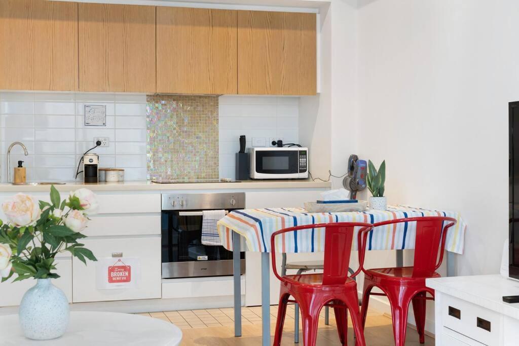 1br Cbd Apt - Pool-spa-free Carpark Apartment