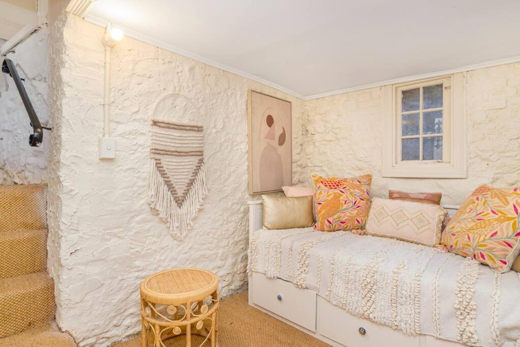 Firebird A Hallmark To Adelaides History Holiday home