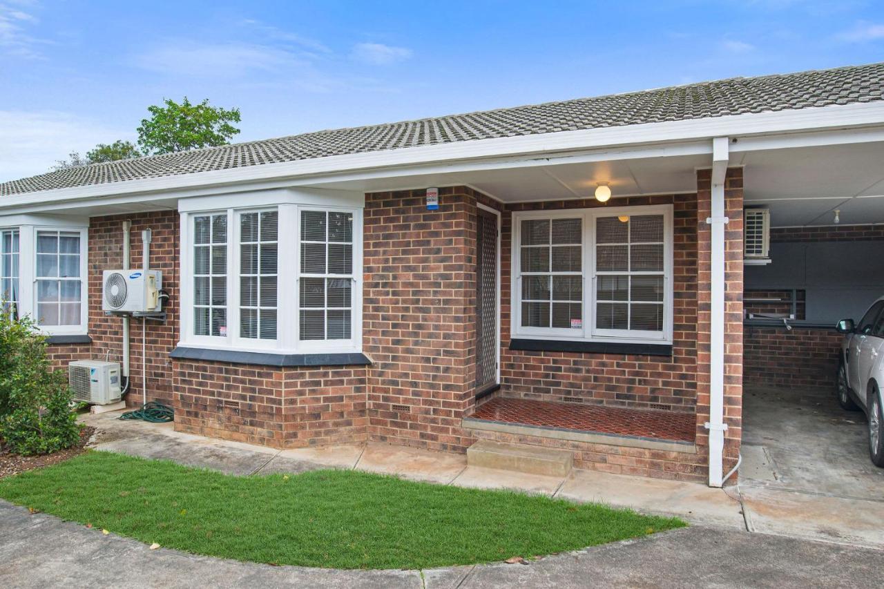 Prime Location 2 Bed Renovated In Royston Park *