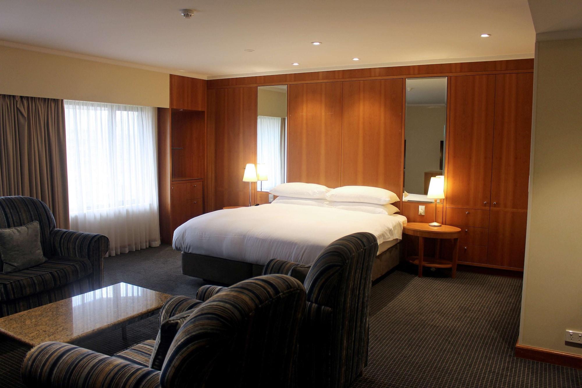 Hilton 5* Adelaide