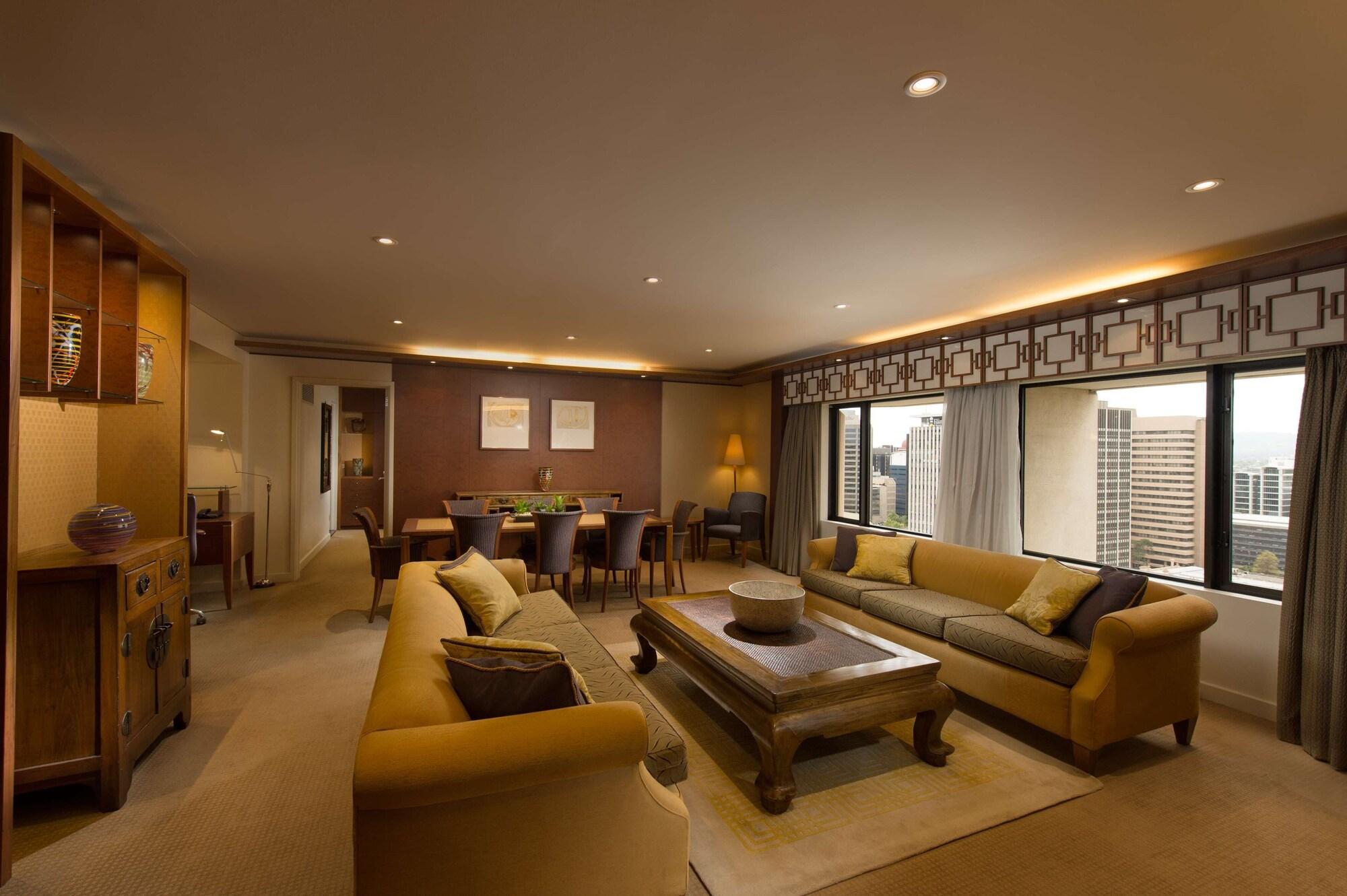 Hilton Hotel 5*