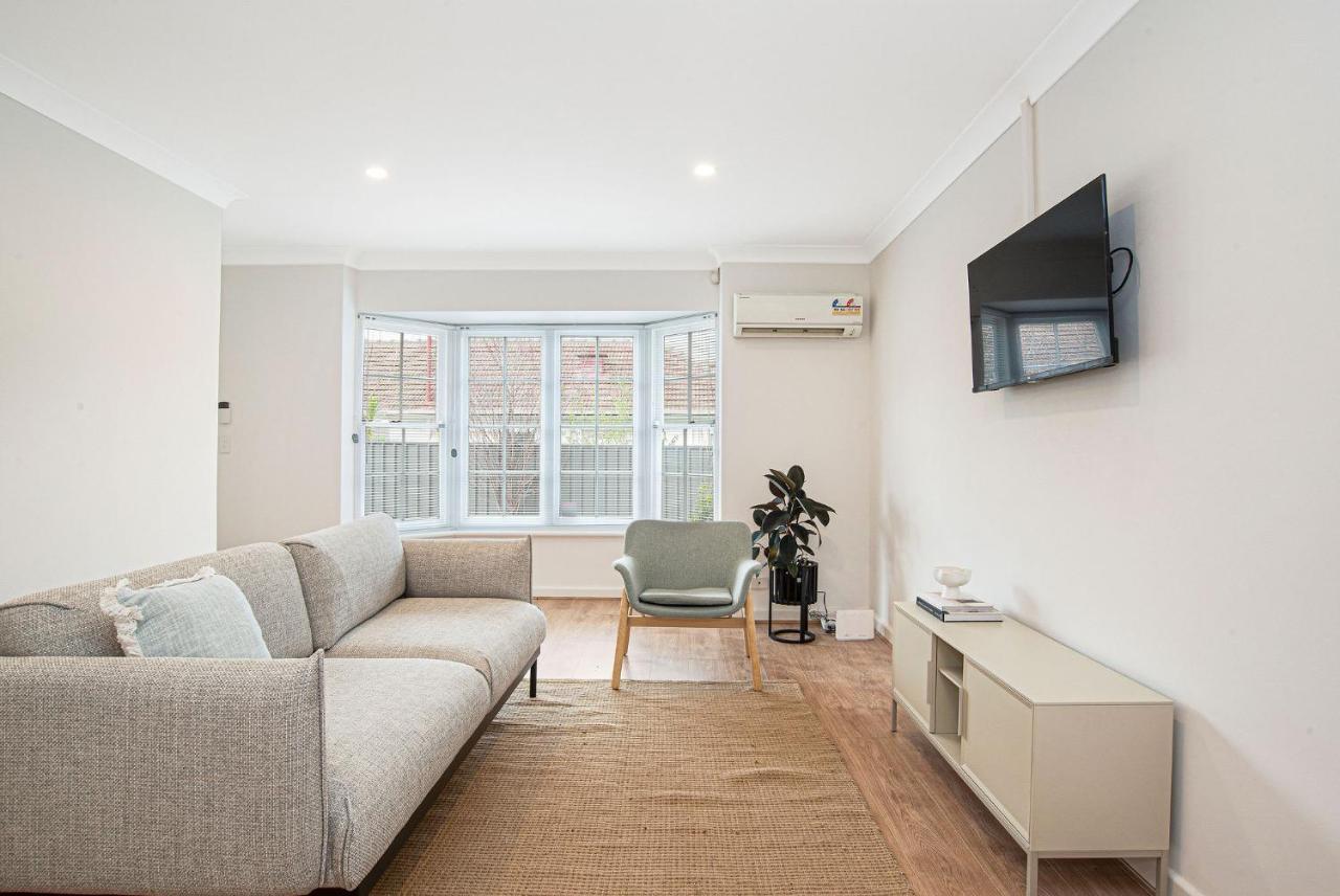 Prime Location 2 Bed Renovated In Royston Park