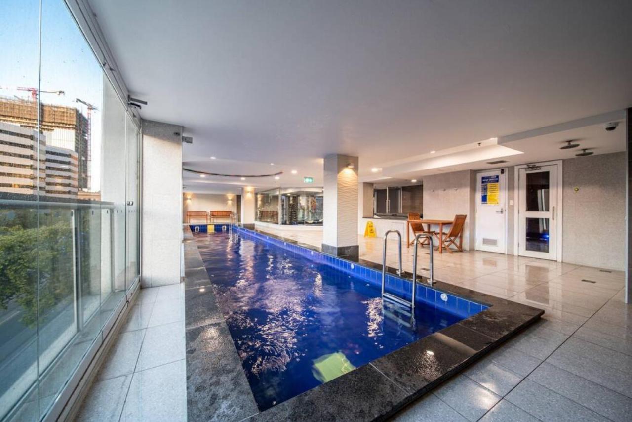 The Views Penthouse * Adelaide