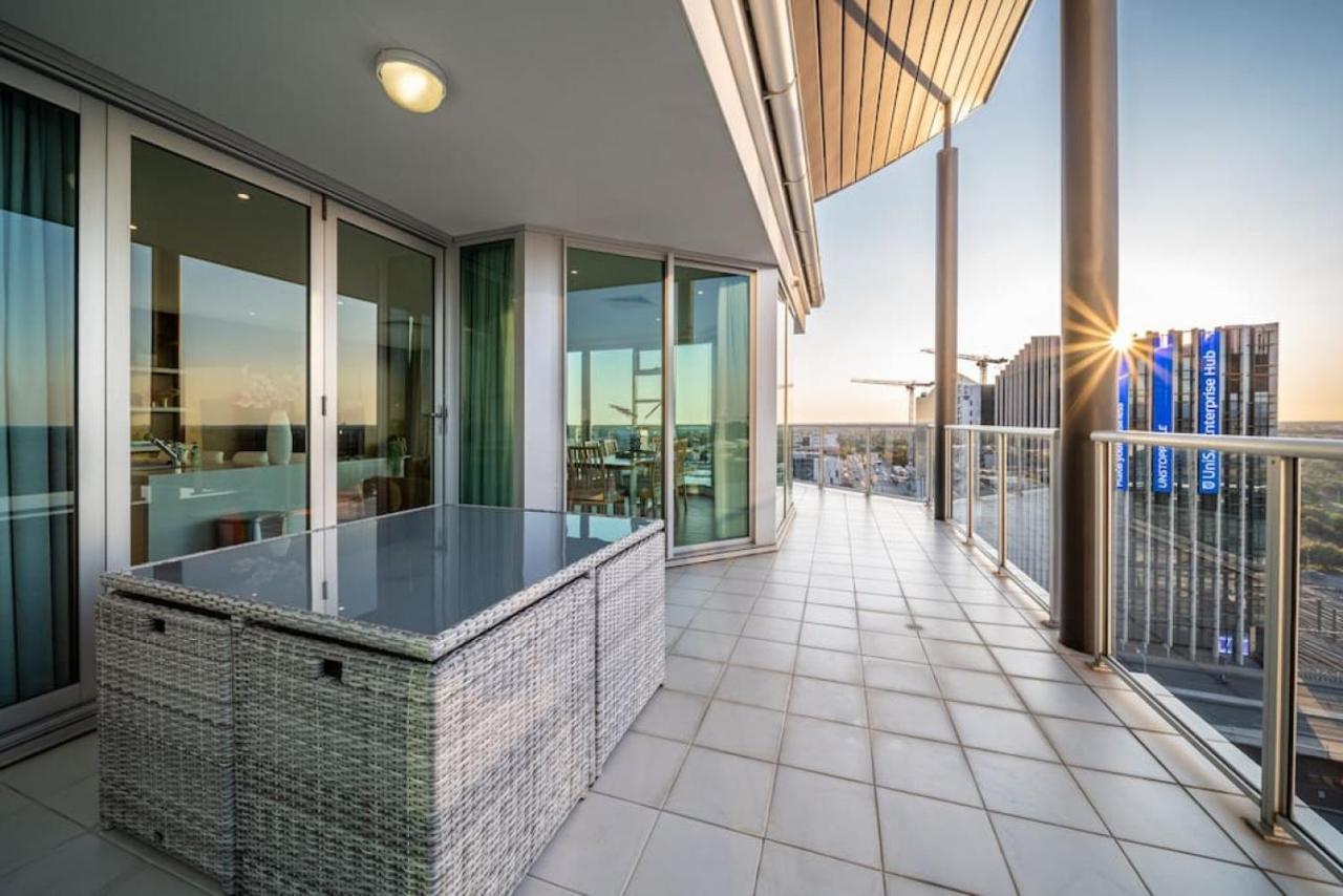 The Views Penthouse Apartment Adelaide