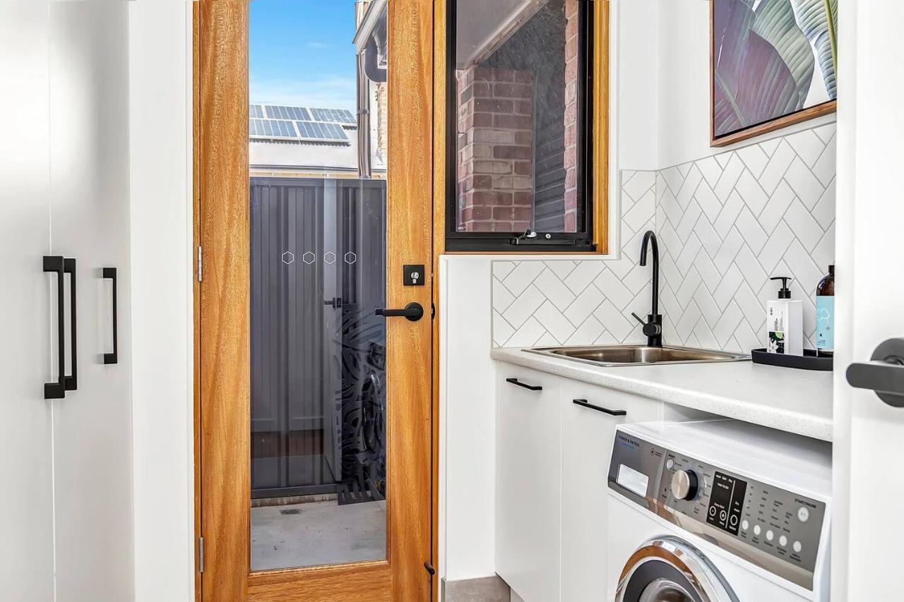 'brightly Brompton' A Family Delight By The Park Holiday home Adelaide