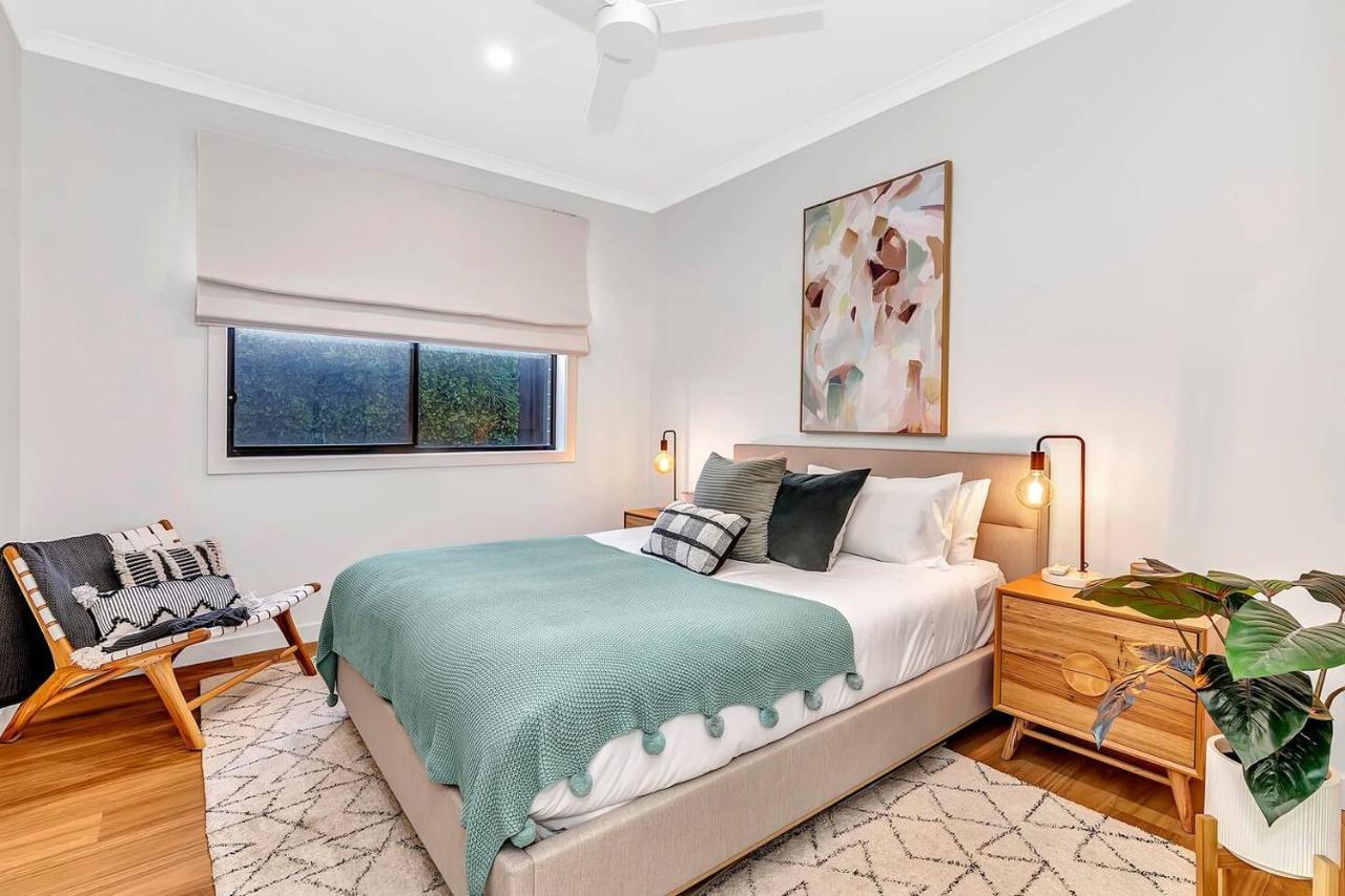 'brightly Brompton' A Family Delight By The Park Holiday home