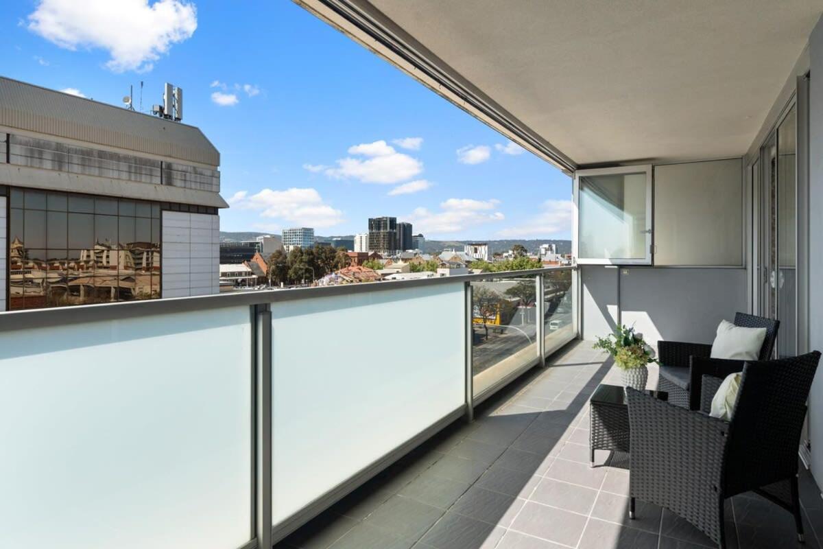 2br Cbd Swimming Pool Sauna Cbd Adelaide