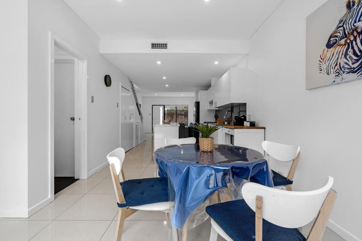 2br Townhouse Cbd Chinatown Free Wifi Freeparking Holiday home