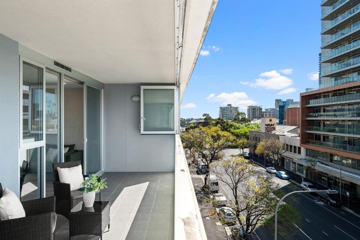 Apartment 2br Cbd Swimming Pool Sauna Cbd Adelaide