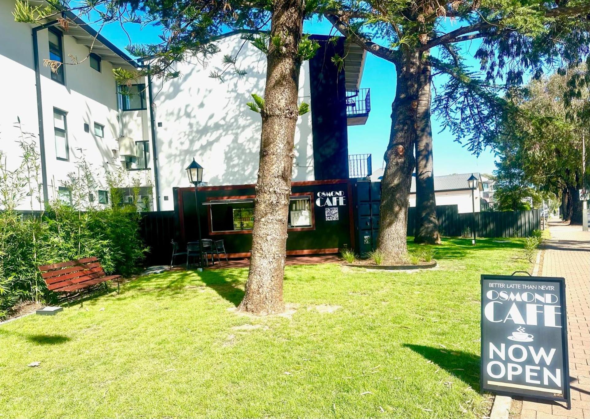 The Osmond & 4* Adelaide