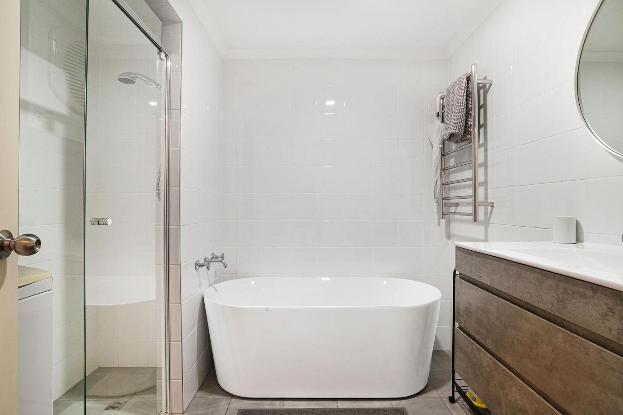 Apartment The Windsor By Breathingspace Adelaide