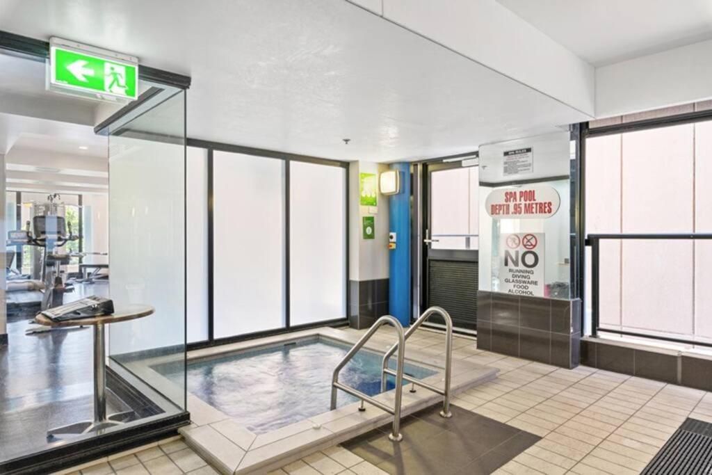 New Heights On North Terrace - 2br Cbd Views Pool * Adelaide