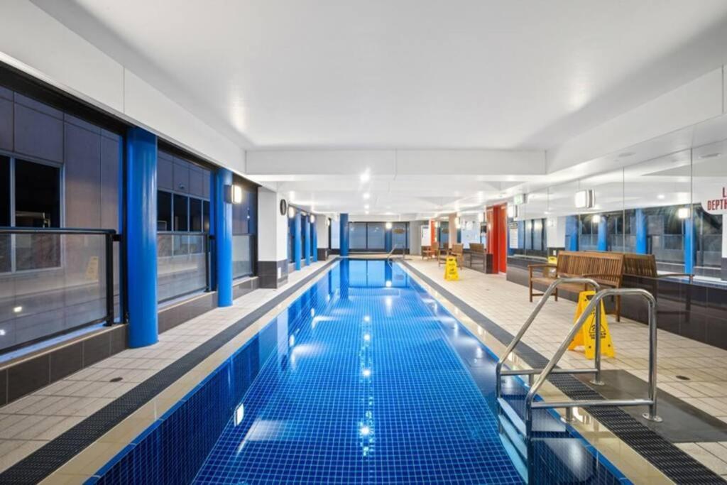 Apartment New Heights On North Terrace - 2br Cbd Views Pool *