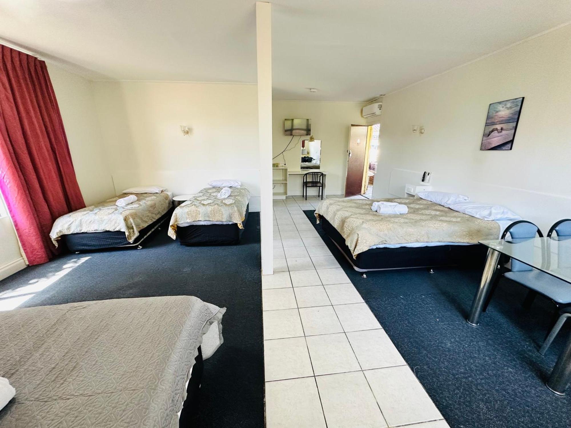 Jacksons Motor 3* Adelaide