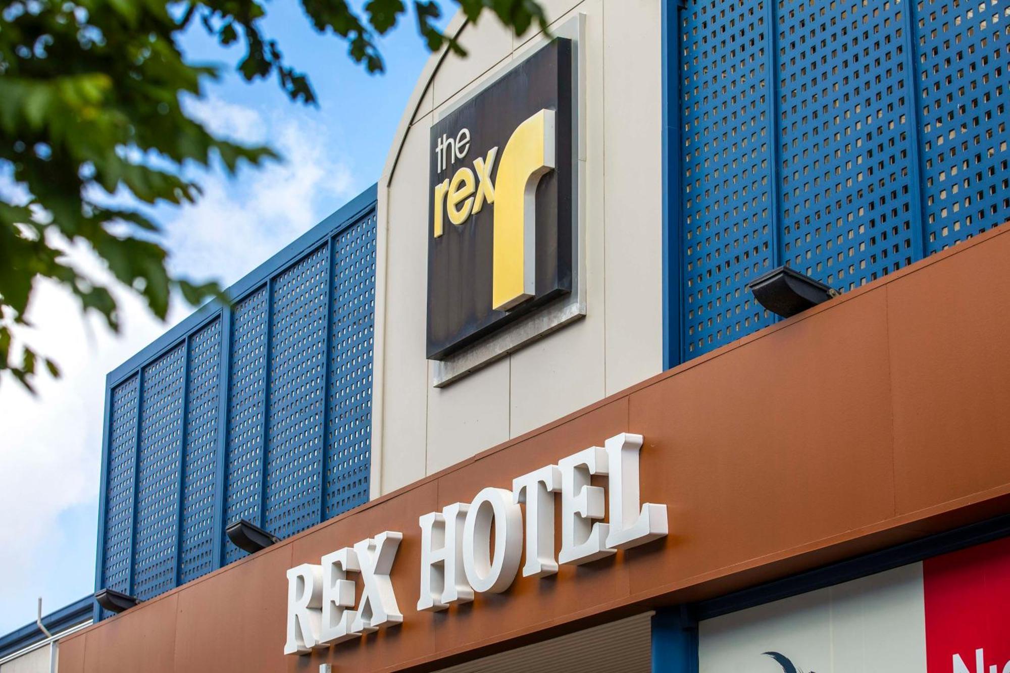 Nightcap At Rex Hotel Adelaide