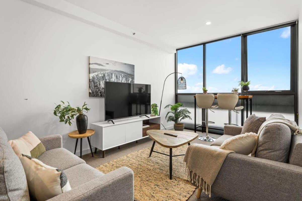 Comfy Place With Fabulous View Penthouse Level Holiday home Adelaide