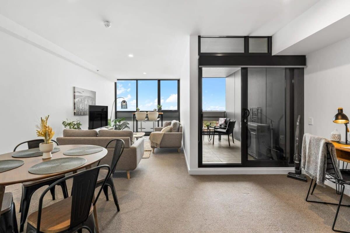 Comfy Place With Fabulous View Penthouse Level Holiday home Adelaide