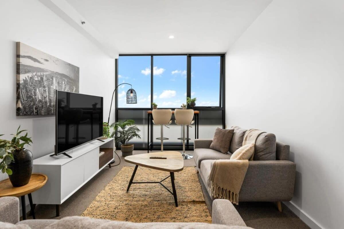 Comfy Place With Fabulous View Penthouse Level Holiday home Adelaide