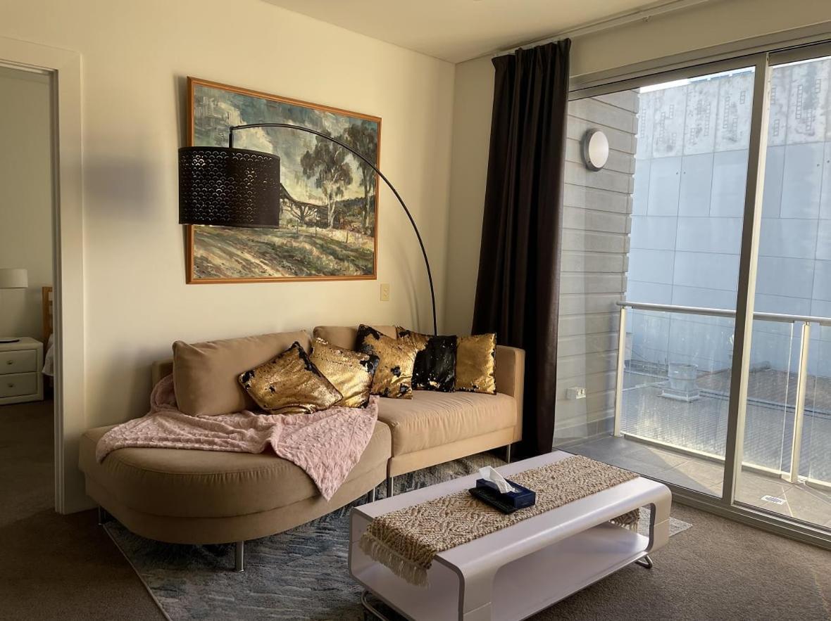 1br Cbd The Location Apartment Adelaide