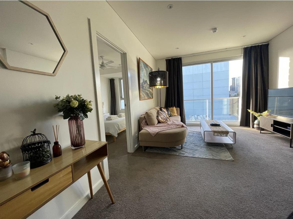 1br Cbd The Location