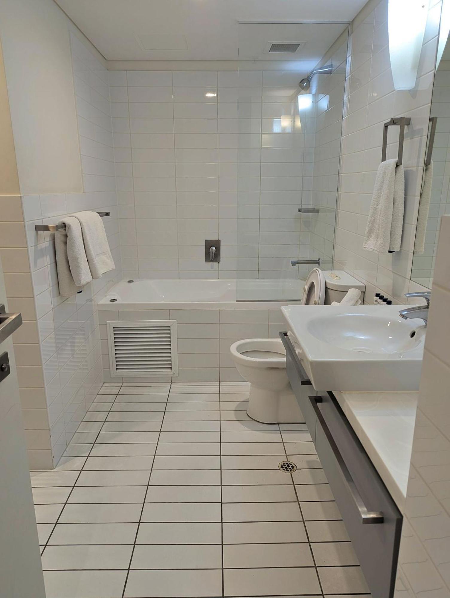 1br On North Terrace Apartment Adelaide
