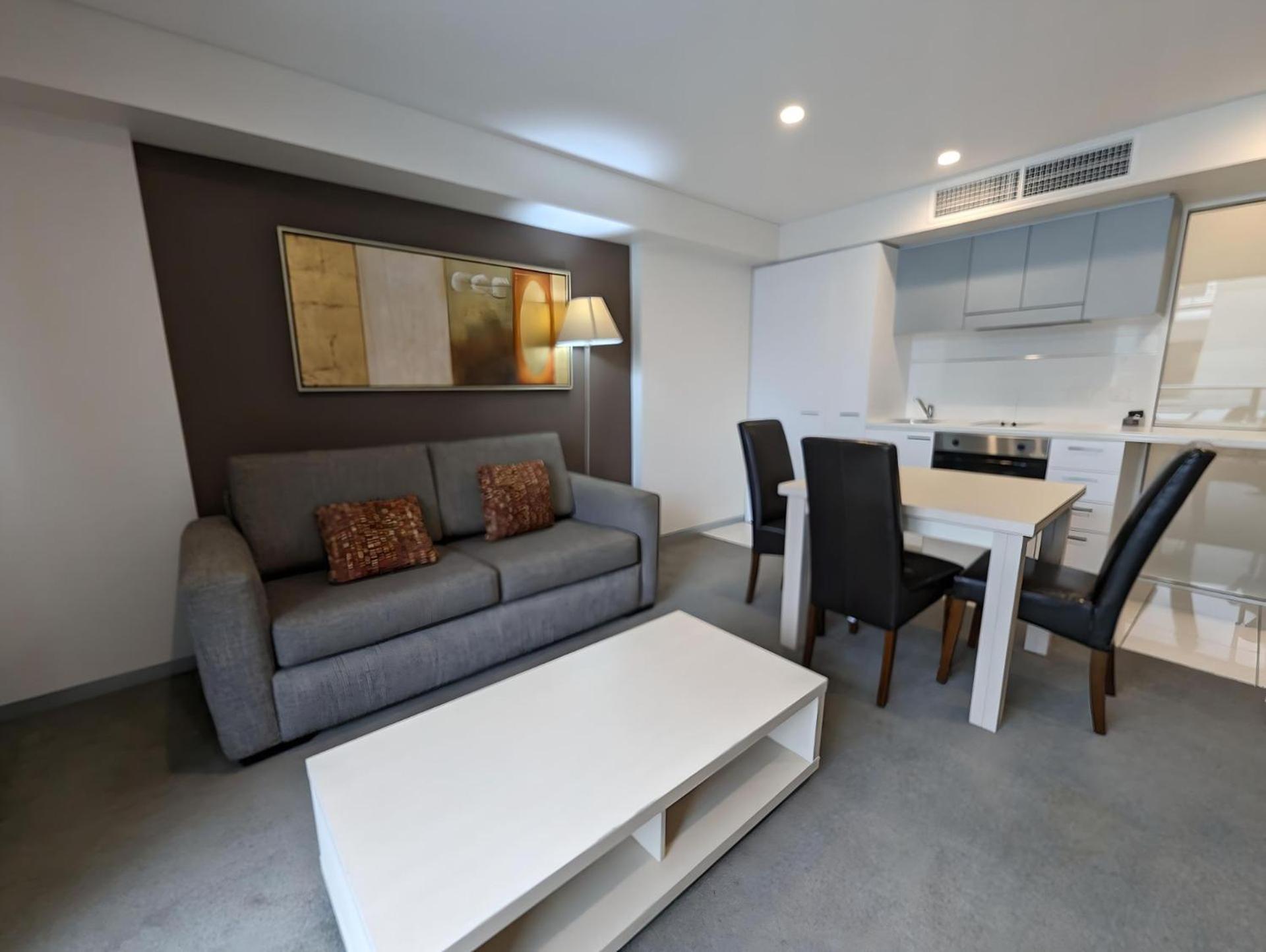 1br On North Terrace Apartment *