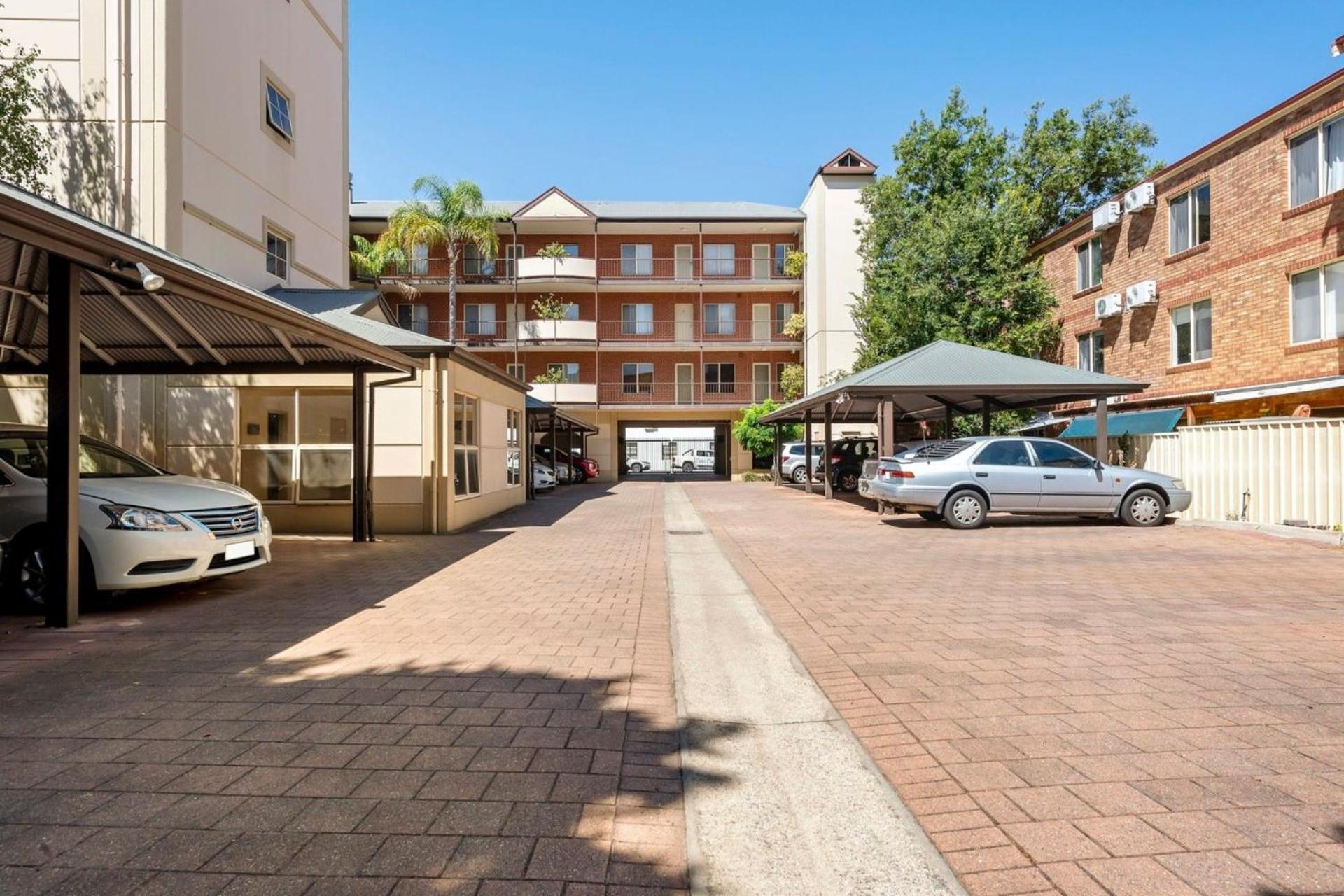 Apartment 2br On Carrington With Car Parking Adelaide