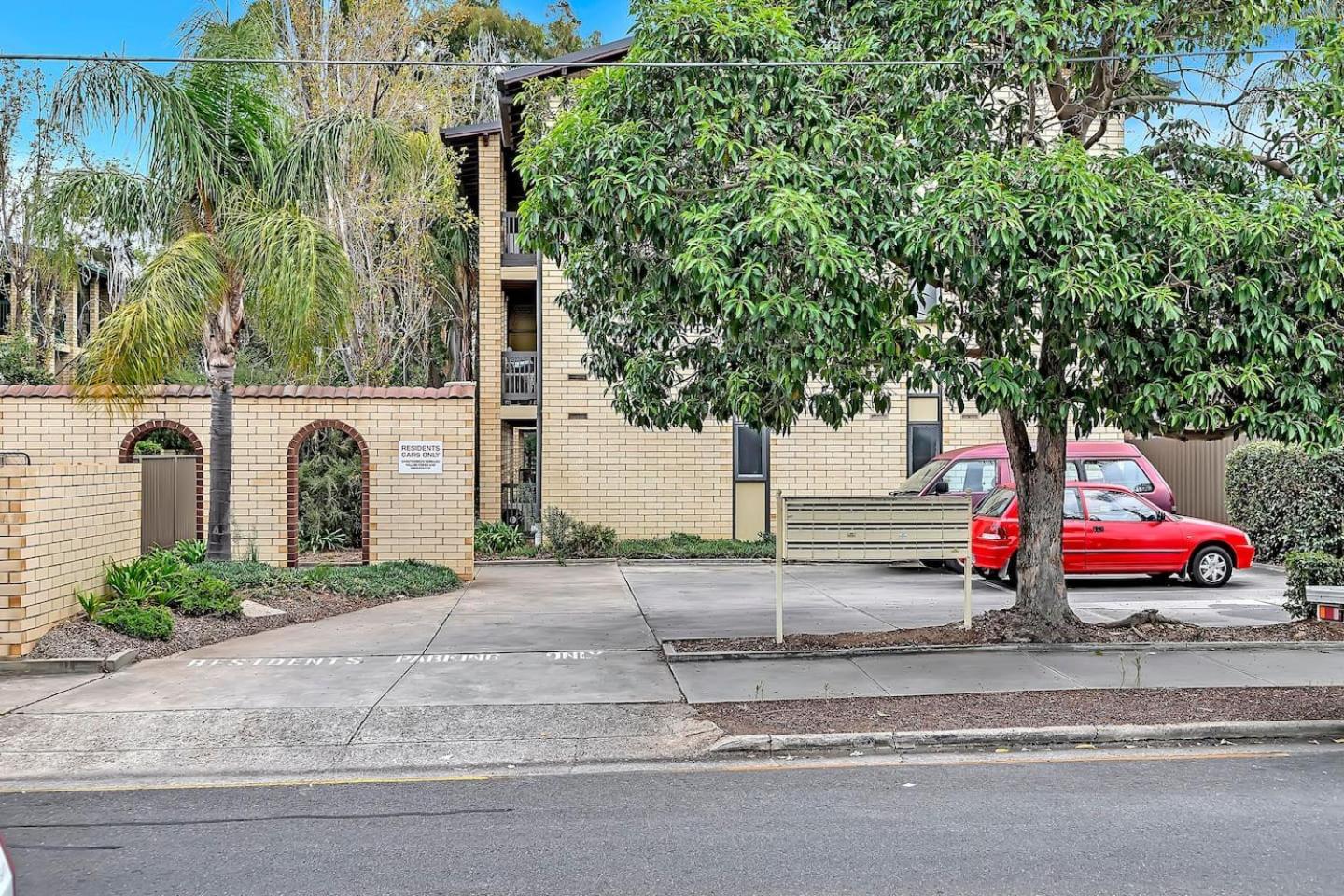 'treetops At Glenelg' Coastal With Leafy Patio Adelaide