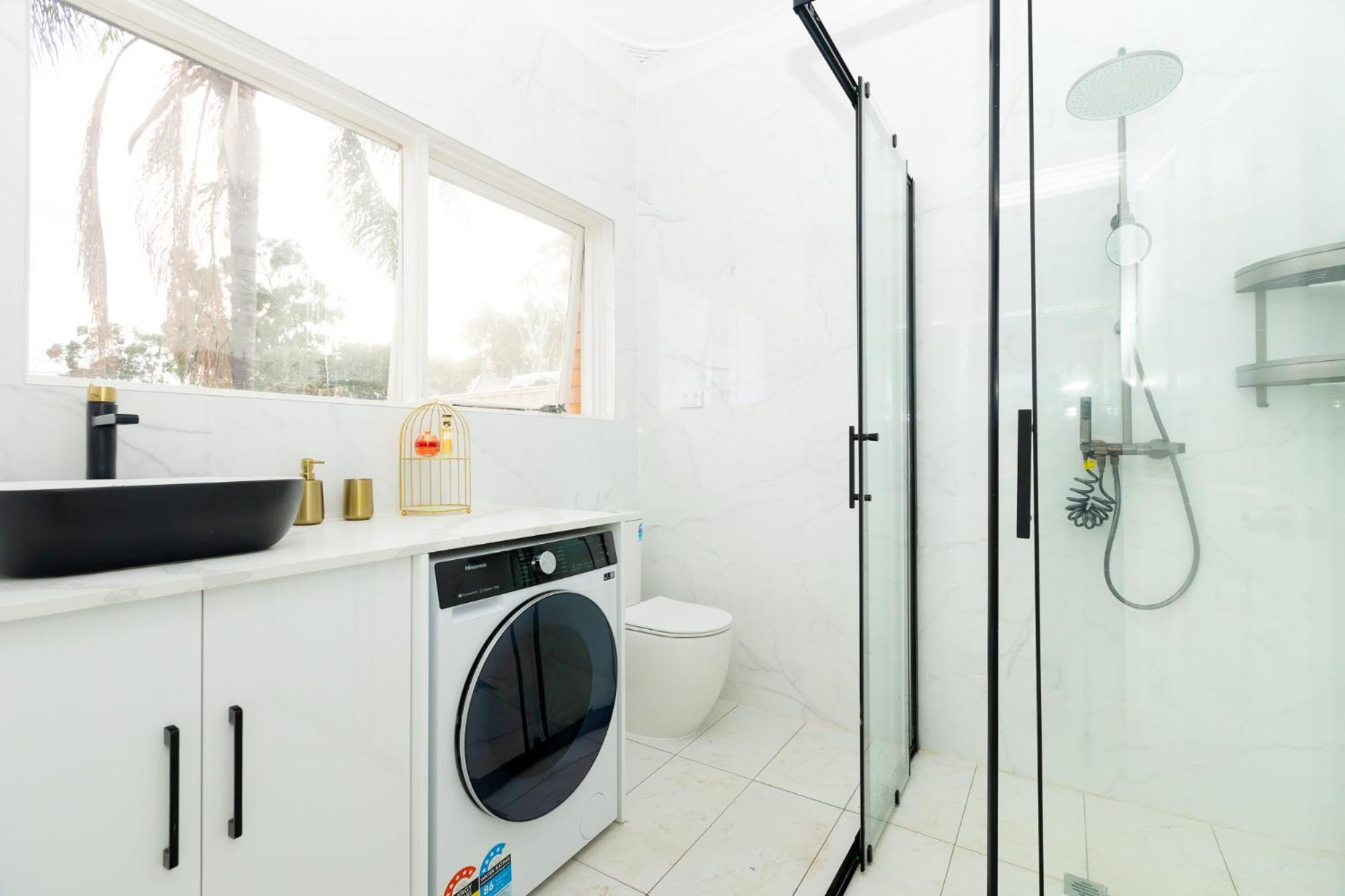 Guest house Escape And Business-3bath Full Kitchen Fast Wifi 3tv-for Large Families And Group *