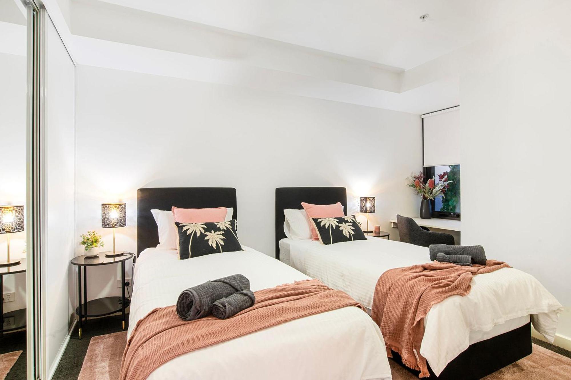 Apartment The Waymouth Executive I Workspace I Free Parking Adelaide
