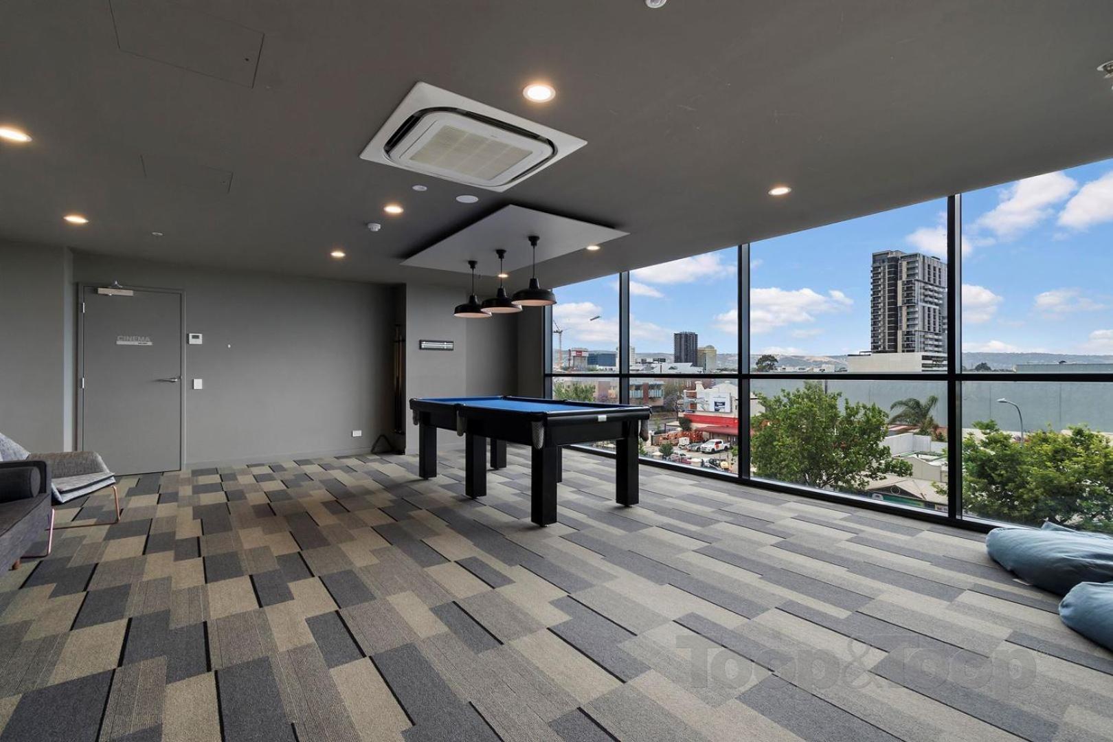 View Pool Gym Free Park Apartment Adelaide