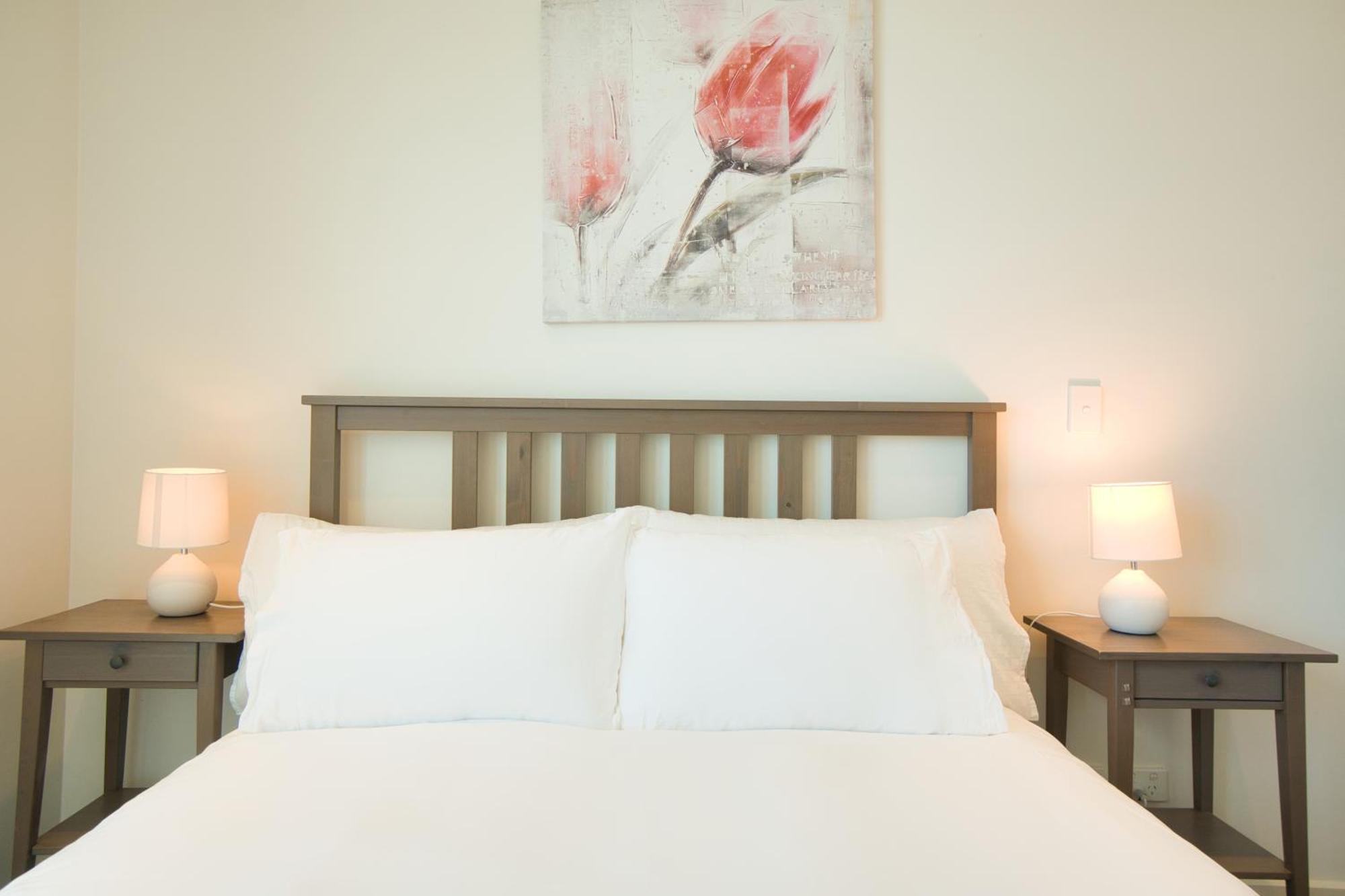 Amyra Residences At The Rowlands