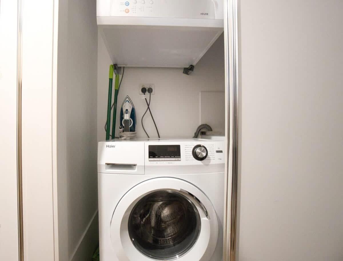 Stylish 1 Bedroom Cbd Apt-pool-gym-sauna-steam