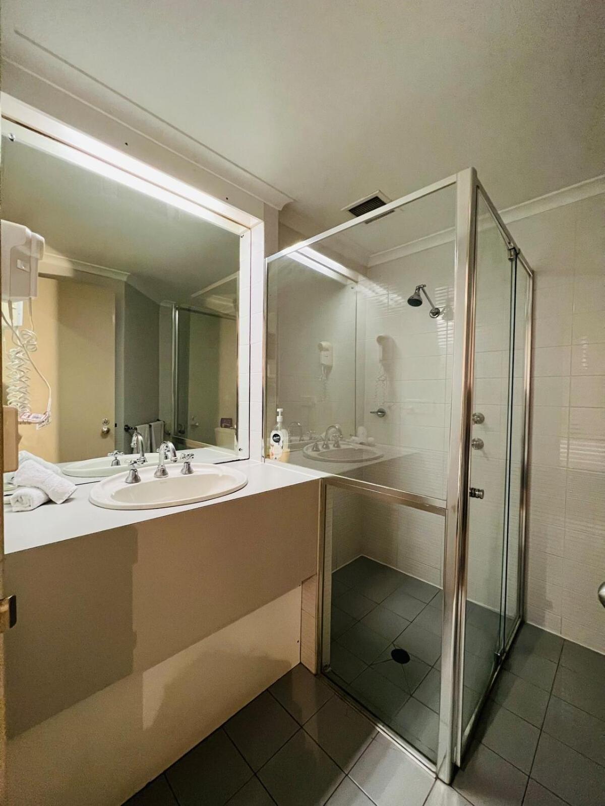 438 Entire 1br Exhotel In The Heart Of *
