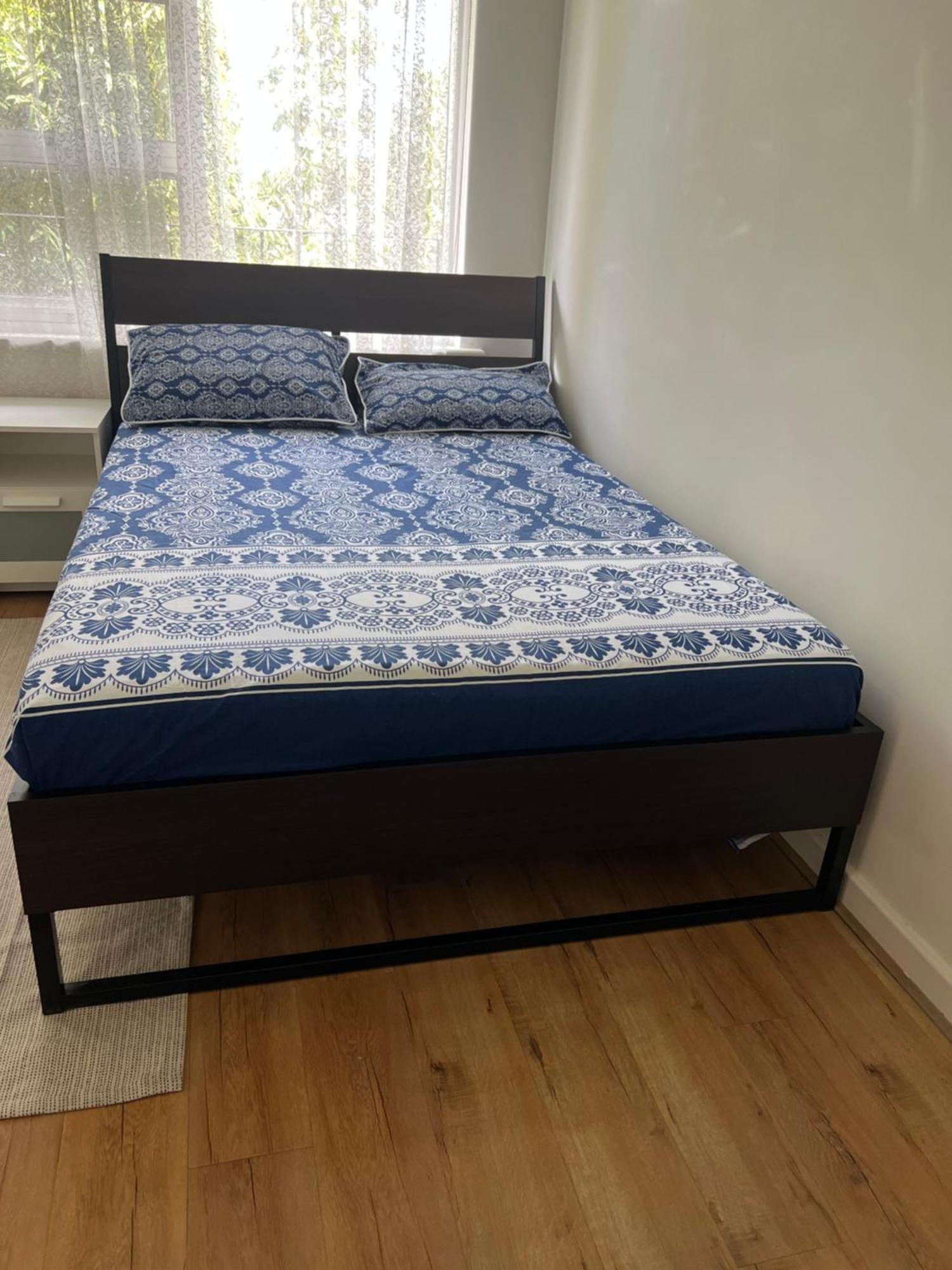 In Kensington Park Apartment