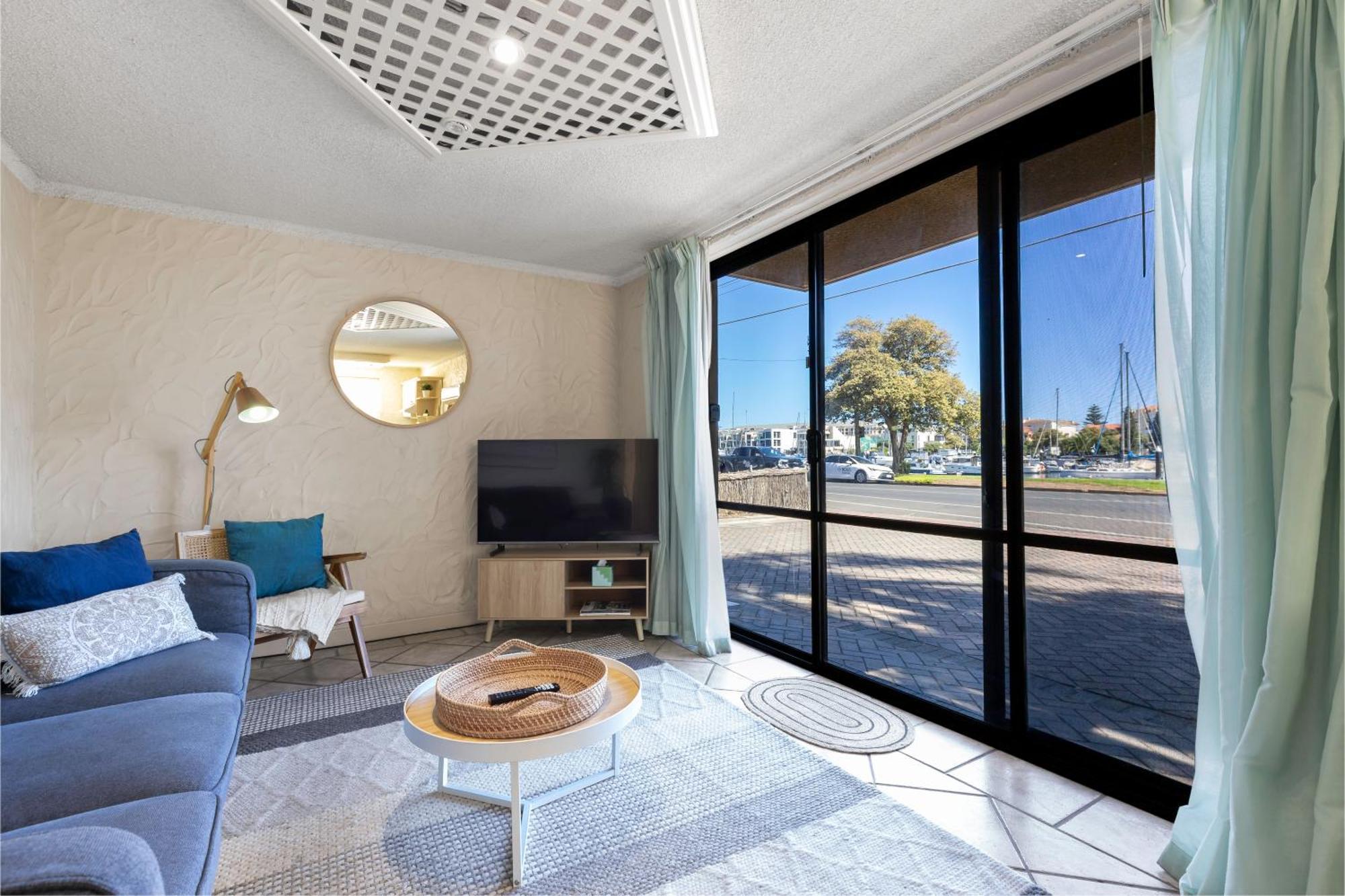 Bayswaterfront Apartamento *