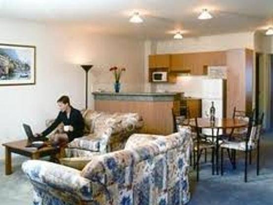 The Grand Aparthotel 3*