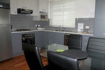 Dress Circle - Childers Street Aparthotel 4*