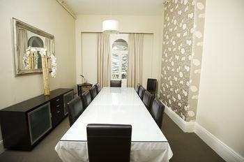 Hotel Largs Pier