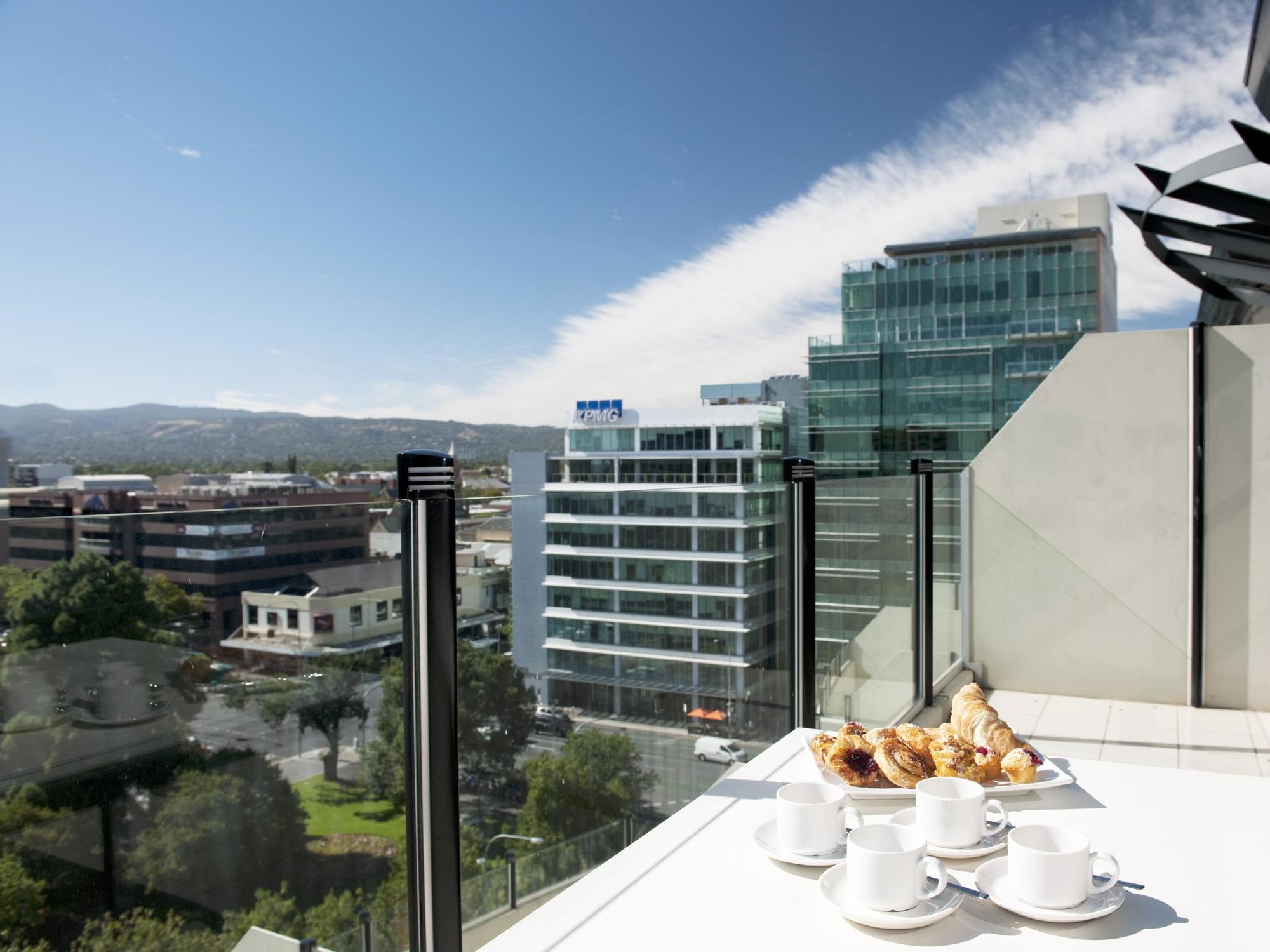 Mantra Hindmarsh Square Hotel
