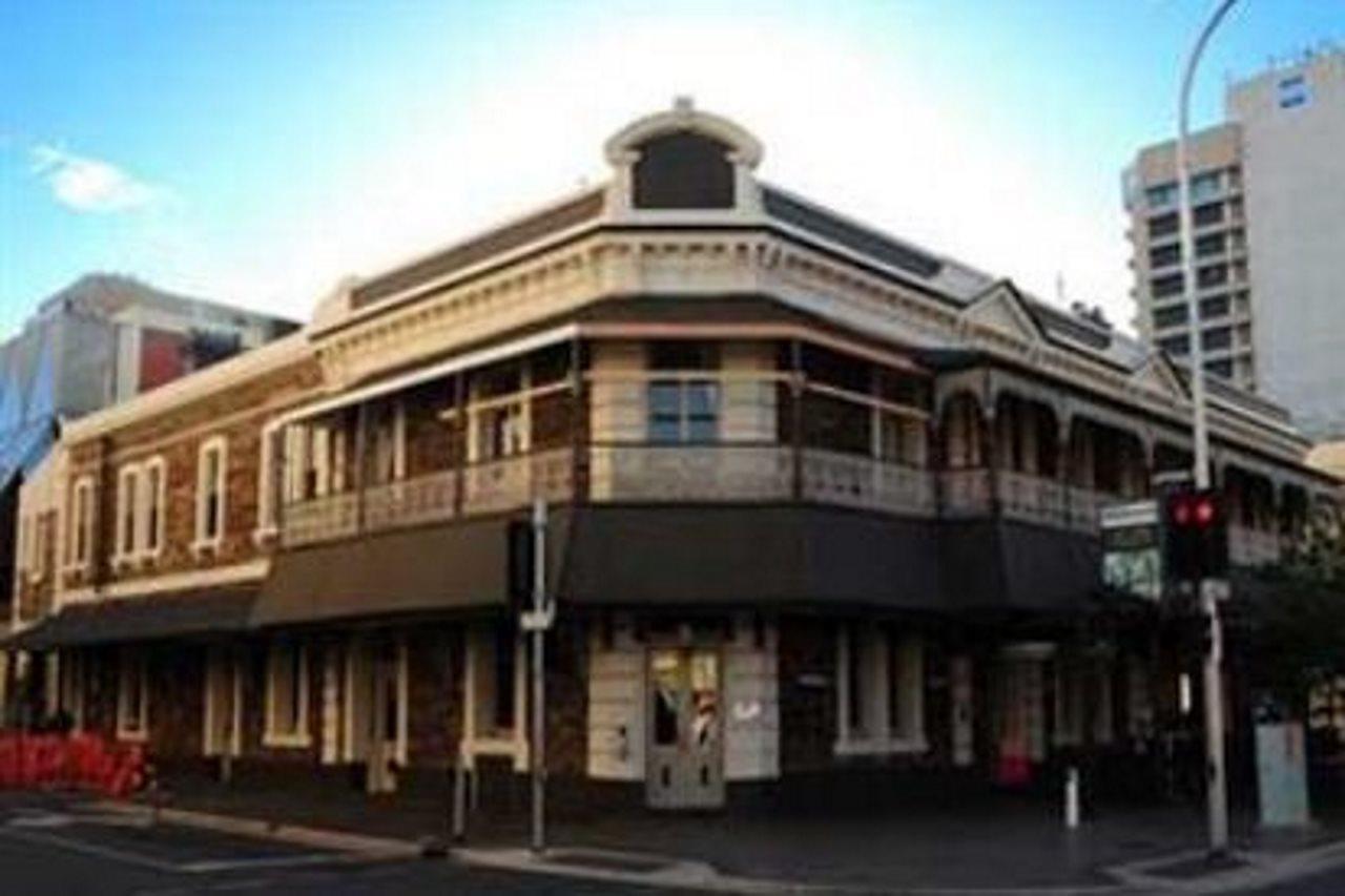 Hotel Metropolitan 3*
