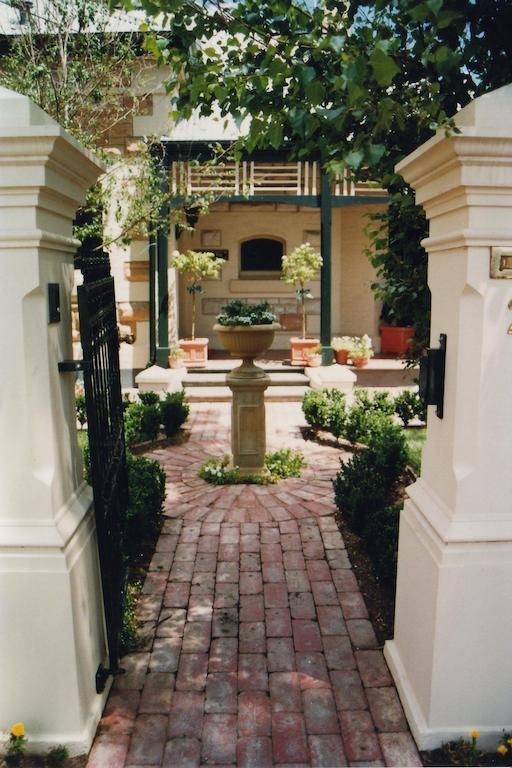 Bed & Breakfast Water Bay