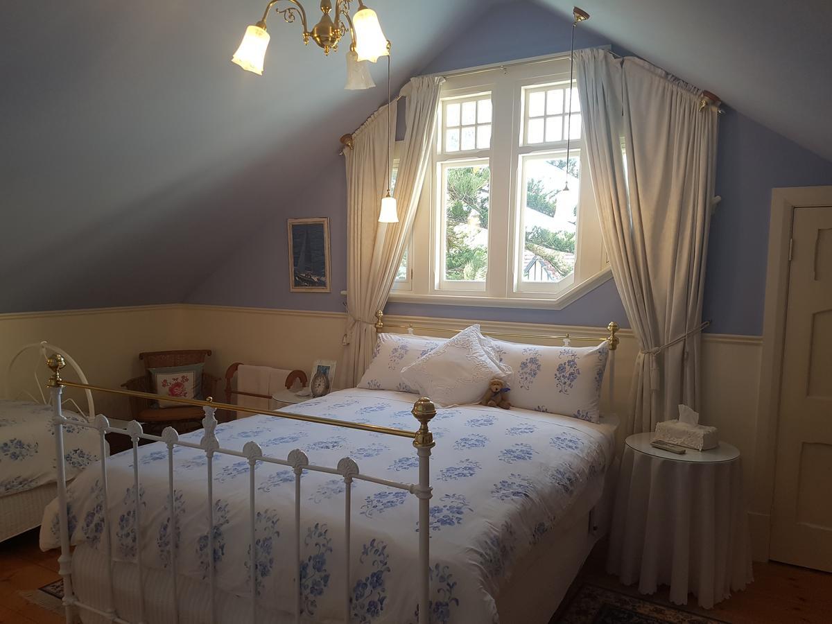 Water Bay Bed & Breakfast