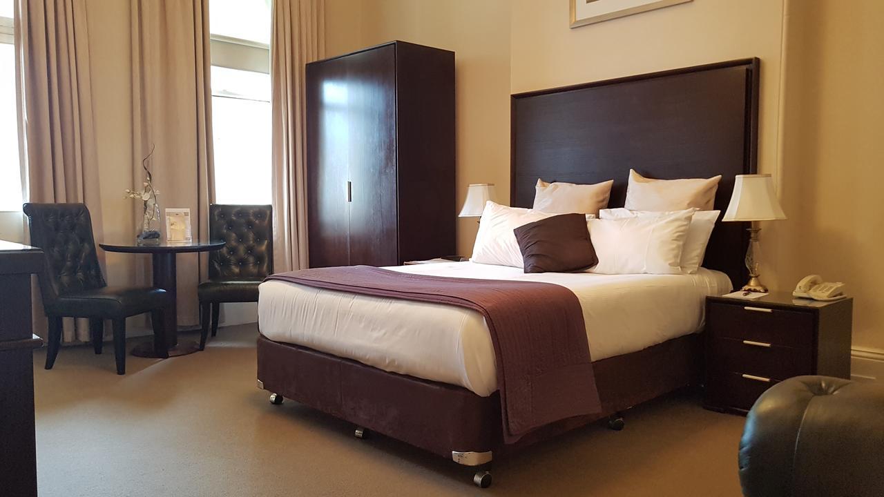 Largs Pier Hotel