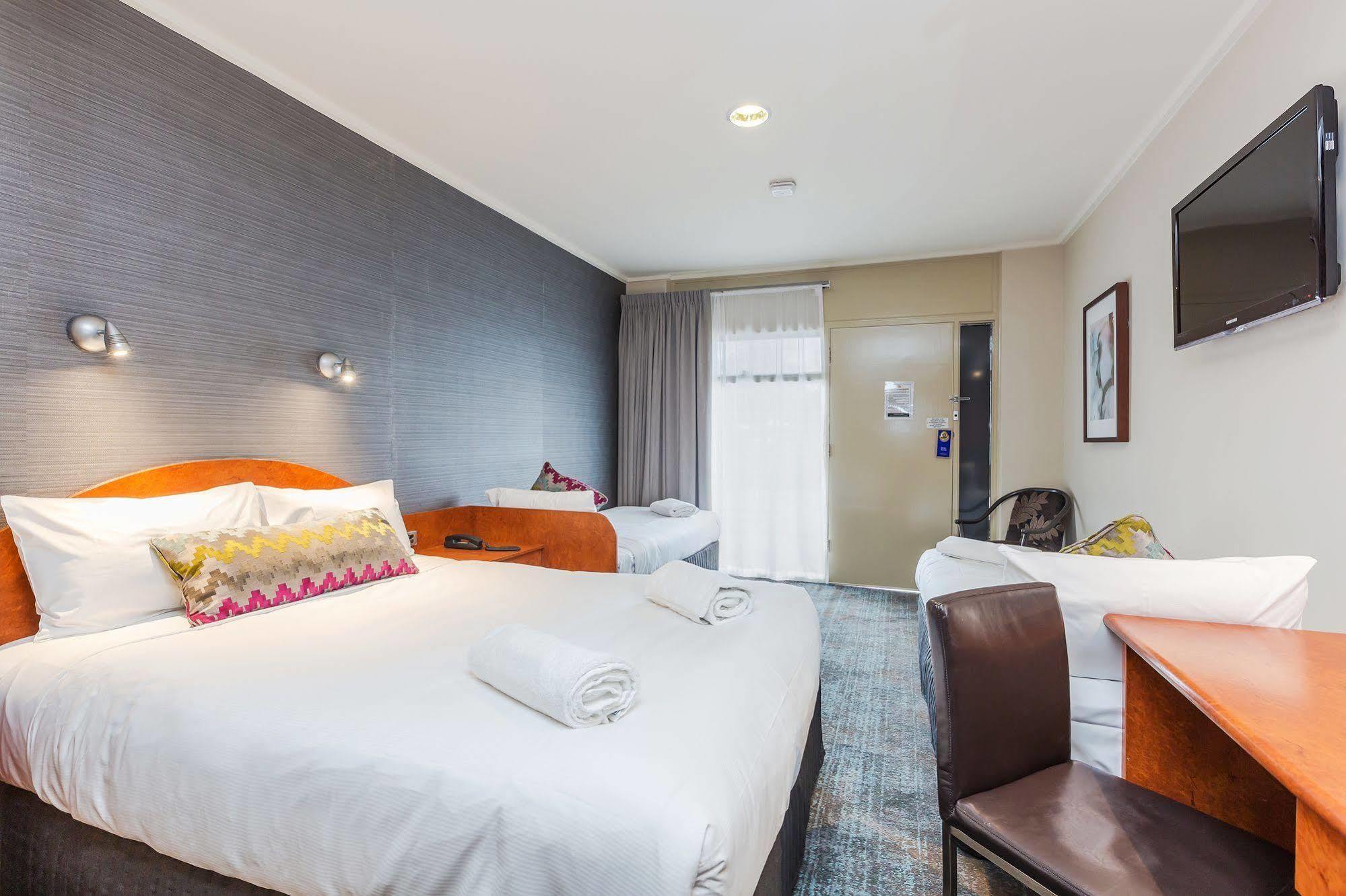 Hotel Tonsley Adelaide
