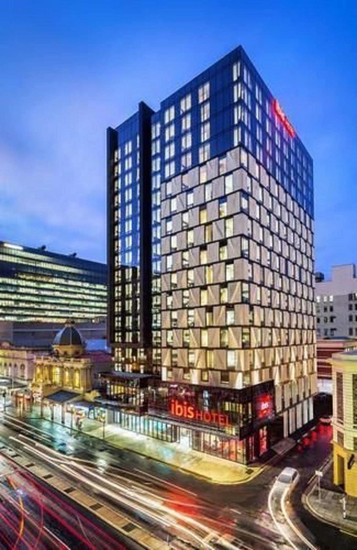 Ibis Adelaide